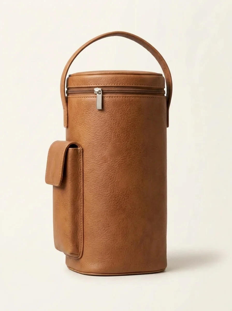 MORAES Cylindrical Wine Duo Carrier — Vaqueta leather, hero